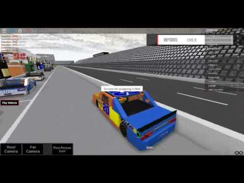 Playing The Game Nascar In Roblox 0 0 - roblox nascar the game martinsville